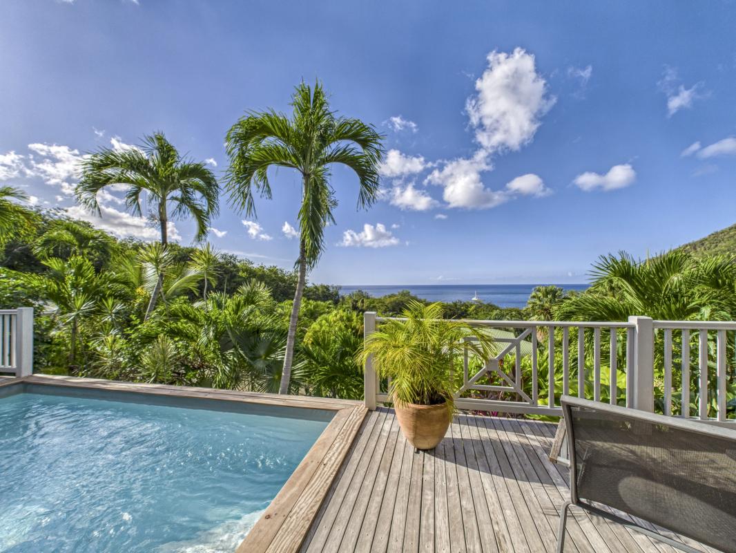 36.Location Villa piscine Deshaies Guadeloupe_Terrasse vue mer